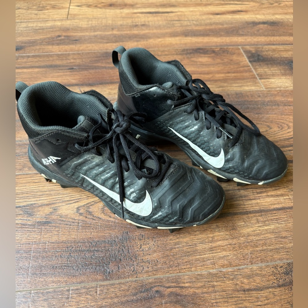 Nike Alpha Fast Flex Black and White Football Cleats